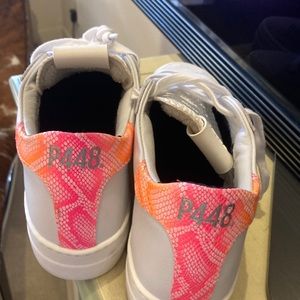 Size 8 p448 I wore one time and have no room for them in my closet.